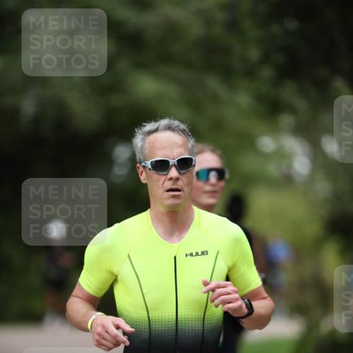 30.08.2026 - Elbe Triathlon Hamburg Antke Förster http://msf.ph/oto/10100976 30.08.2026 11:11:23 Laufen 699 meine-sportfotos.de
