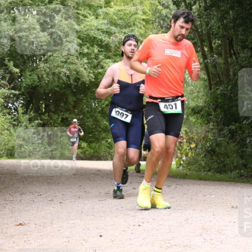 30.08.2026 - Elbe Triathlon Hamburg Antke Förster http://msf.ph/oto/10100983 30.08.2026 11:14:30 Laufen 997, 451 meine-sportfotos.de