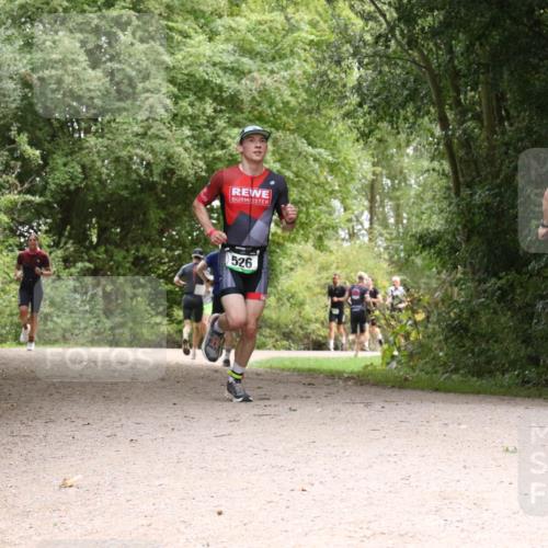 30.08.2026 - Elbe Triathlon Hamburg Antke Förster http://msf.ph/oto/10100989 30.08.2026 11:14:39 Laufen 526 meine-sportfotos.de