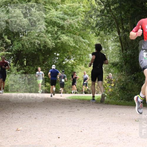 30.08.2026 - Elbe Triathlon Hamburg Antke Förster http://msf.ph/oto/10100995 30.08.2026 11:14:41 Laufen 526 meine-sportfotos.de
