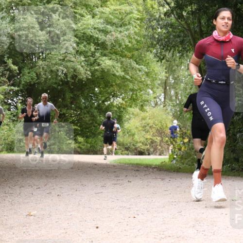 30.08.2026 - Elbe Triathlon Hamburg Antke Förster http://msf.ph/oto/10100999 30.08.2026 11:14:47 Laufen  meine-sportfotos.de