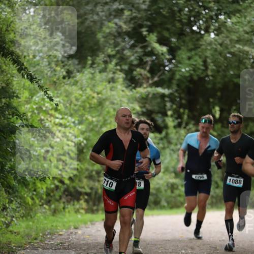 30.08.2026 - Elbe Triathlon Hamburg Antke Förster http://msf.ph/oto/10101010 30.08.2026 11:11:49 Laufen 710, 38, 1088 meine-sportfotos.de