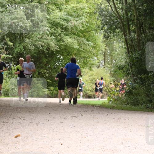 30.08.2026 - Elbe Triathlon Hamburg Antke Förster http://msf.ph/oto/10101039 30.08.2026 11:15:06 Laufen 926 meine-sportfotos.de