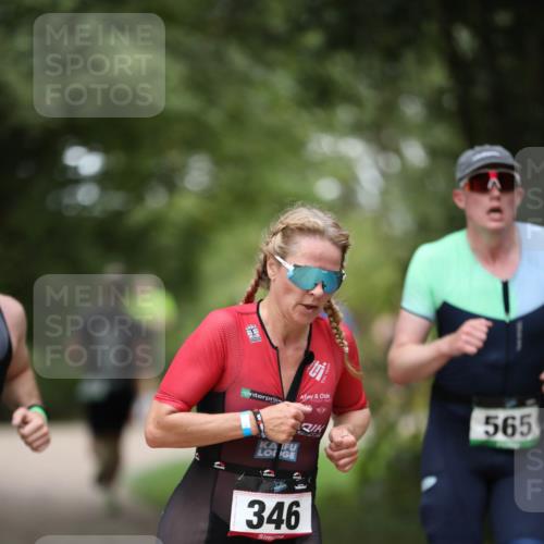 30.08.2026 - Elbe Triathlon Hamburg Antke Förster http://msf.ph/oto/10101054 30.08.2026 11:12:14 Laufen 565, 346 meine-sportfotos.de