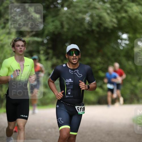 30.08.2026 - Elbe Triathlon Hamburg Antke Förster http://msf.ph/oto/10101070 30.08.2026 11:12:27 Laufen 679 meine-sportfotos.de