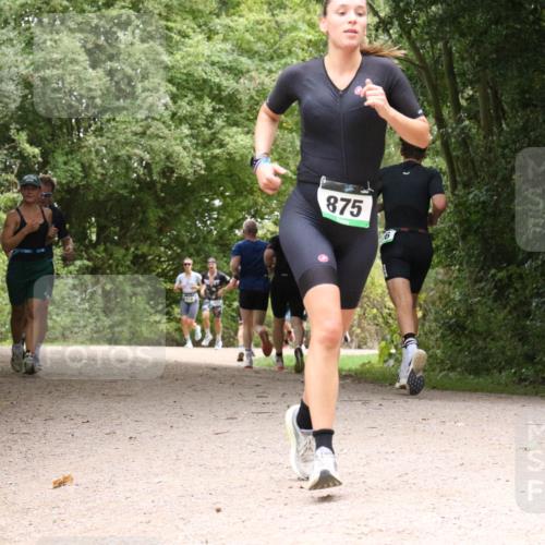 30.08.2026 - Elbe Triathlon Hamburg Antke Förster http://msf.ph/oto/10101071 30.08.2026 11:15:23 Laufen 875 meine-sportfotos.de