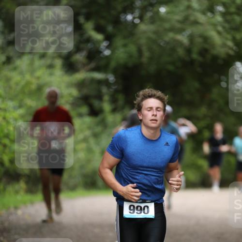 30.08.2026 - Elbe Triathlon Hamburg Antke Förster http://msf.ph/oto/10101088 30.08.2026 11:12:36 Laufen 990 meine-sportfotos.de