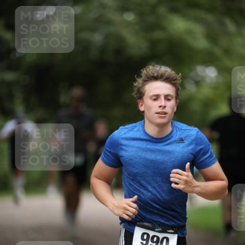 30.08.2026 - Elbe Triathlon Hamburg Antke Förster http://msf.ph/oto/10101090 30.08.2026 11:12:37 Laufen 990 meine-sportfotos.de