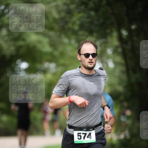 30.08.2026 - Elbe Triathlon Hamburg Antke Förster http://msf.ph/oto/10101098 30.08.2026 11:12:41 Laufen 574 meine-sportfotos.de