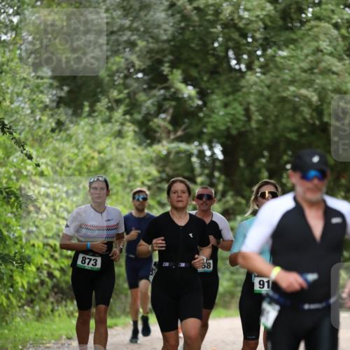 30.08.2026 - Elbe Triathlon Hamburg Antke Förster http://msf.ph/oto/10101106 30.08.2026 11:12:45 Laufen 873, 91 meine-sportfotos.de