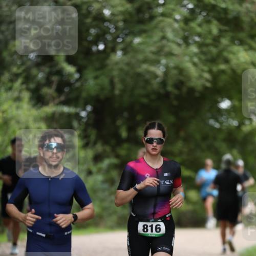 30.08.2026 - Elbe Triathlon Hamburg Antke Förster http://msf.ph/oto/10101120 30.08.2026 11:12:51 Laufen 23830, 816 meine-sportfotos.de