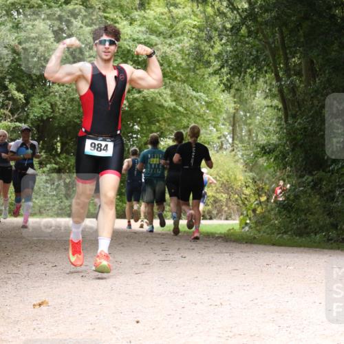 30.08.2026 - Elbe Triathlon Hamburg Antke Förster http://msf.ph/oto/10101125 30.08.2026 11:15:52 Laufen 984 meine-sportfotos.de