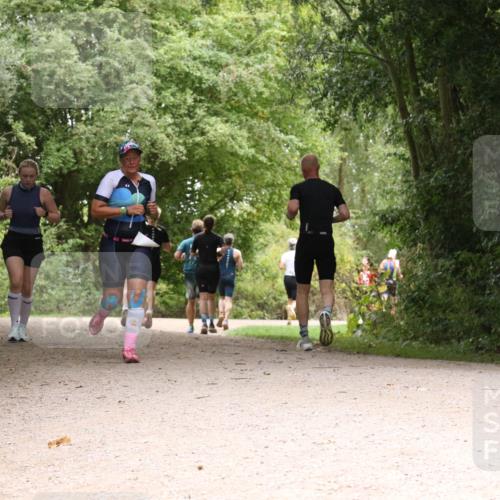 30.08.2026 - Elbe Triathlon Hamburg Antke Förster http://msf.ph/oto/10101131 30.08.2026 11:15:55 Laufen  meine-sportfotos.de