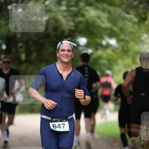 30.08.2026 - Elbe Triathlon Hamburg Antke Förster http://msf.ph/oto/10101154 30.08.2026 11:13:11 Laufen 647 meine-sportfotos.de