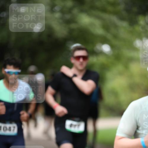 30.08.2026 - Elbe Triathlon Hamburg Antke Förster http://msf.ph/oto/10101164 30.08.2026 11:13:14 Laufen 1047 meine-sportfotos.de