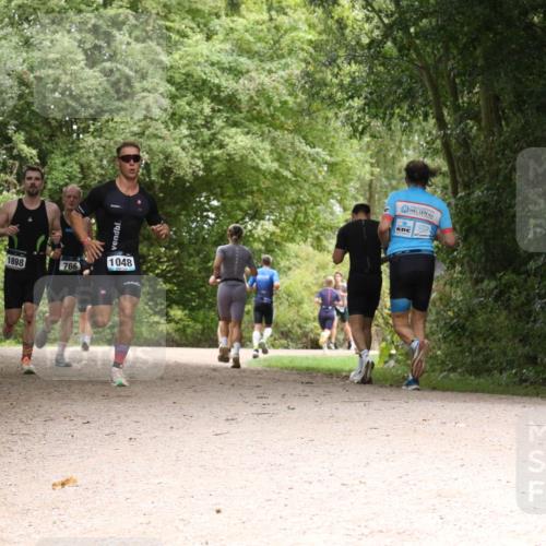30.08.2026 - Elbe Triathlon Hamburg Antke Förster http://msf.ph/oto/10101165 30.08.2026 11:16:32 Laufen 1898, 766, 1048 meine-sportfotos.de
