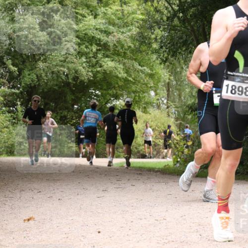 30.08.2026 - Elbe Triathlon Hamburg Antke Förster http://msf.ph/oto/10101179 30.08.2026 11:16:36 Laufen 1898 meine-sportfotos.de