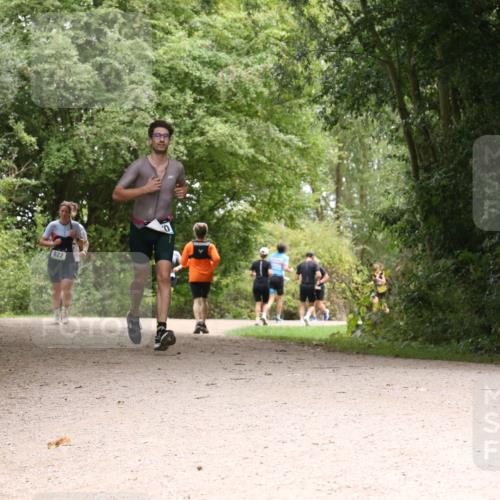 30.08.2026 - Elbe Triathlon Hamburg Antke Förster http://msf.ph/oto/10101187 30.08.2026 11:16:43 Laufen 0, 822 meine-sportfotos.de