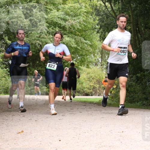 30.08.2026 - Elbe Triathlon Hamburg Antke Förster http://msf.ph/oto/10101199 30.08.2026 11:16:50 Laufen 822, 2011, 30, 083 meine-sportfotos.de