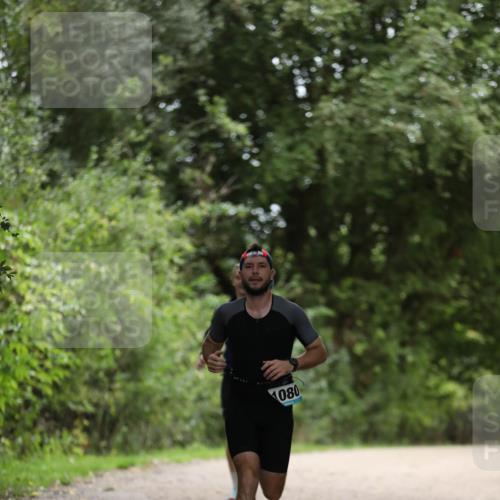 30.08.2026 - Elbe Triathlon Hamburg Antke Förster http://msf.ph/oto/10101204 30.08.2026 11:13:33 Laufen 080 meine-sportfotos.de