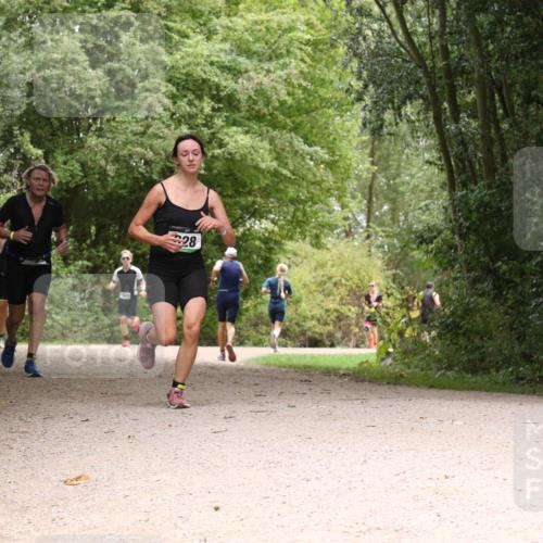 30.08.2026 - Elbe Triathlon Hamburg Antke Förster http://msf.ph/oto/10101219 30.08.2026 11:17:01 Laufen 28 meine-sportfotos.de