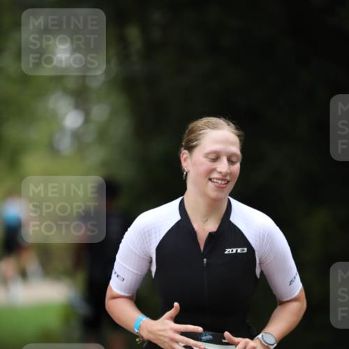 30.08.2026 - Elbe Triathlon Hamburg Antke Förster http://msf.ph/oto/10101234 30.08.2026 11:13:48 Laufen 3, 3, 17 meine-sportfotos.de