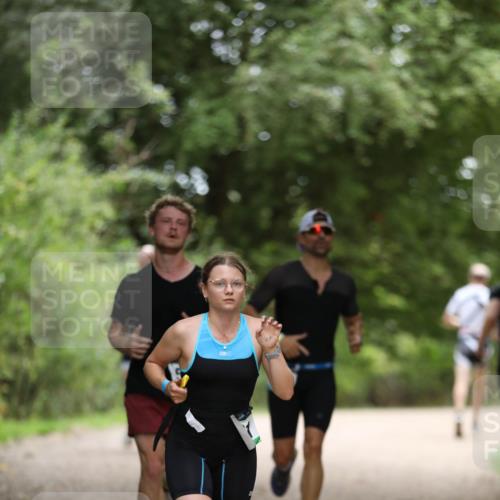 30.08.2026 - Elbe Triathlon Hamburg Antke Förster http://msf.ph/oto/10101244 30.08.2026 11:14:00 Laufen  meine-sportfotos.de