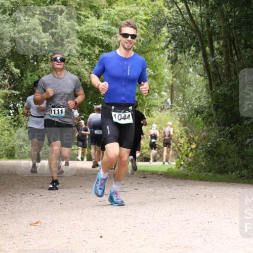 30.08.2026 - Elbe Triathlon Hamburg Antke Förster http://msf.ph/oto/10101253 30.08.2026 11:17:20 Laufen 1111, 1287, 1044 meine-sportfotos.de