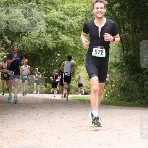 30.08.2026 - Elbe Triathlon Hamburg Antke Förster http://msf.ph/oto/10101273 30.08.2026 11:17:42 Laufen 725, 960, 1021, 1441, 572 meine-sportfotos.de