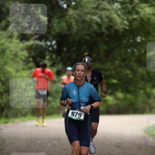 30.08.2026 - Elbe Triathlon Hamburg Antke Förster http://msf.ph/oto/10101278 30.08.2026 11:14:23 Laufen 979 meine-sportfotos.de