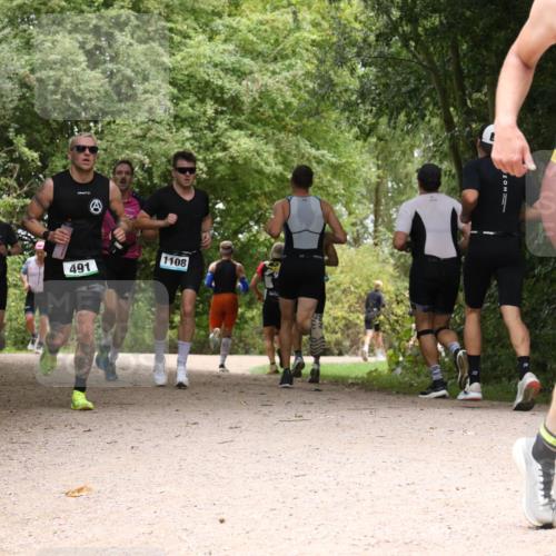 30.08.2026 - Elbe Triathlon Hamburg Antke Förster http://msf.ph/oto/10101289 30.08.2026 11:17:49 Laufen 429, 491, 1108, 23820, 725, 25 meine-sportfotos.de