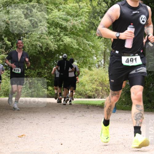30.08.2026 - Elbe Triathlon Hamburg Antke Förster http://msf.ph/oto/10101297 30.08.2026 11:17:52 Laufen 429, 491 meine-sportfotos.de