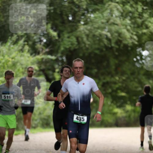 30.08.2026 - Elbe Triathlon Hamburg Antke Förster http://msf.ph/oto/10101310 30.08.2026 11:14:51 Laufen 516, 435 meine-sportfotos.de