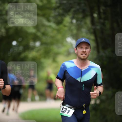 30.08.2026 - Elbe Triathlon Hamburg Antke Förster http://msf.ph/oto/10101328 30.08.2026 11:14:58 Laufen 631 meine-sportfotos.de