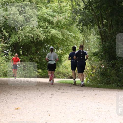 30.08.2026 - Elbe Triathlon Hamburg Antke Förster http://msf.ph/oto/10101355 30.08.2026 11:18:23 Laufen  meine-sportfotos.de