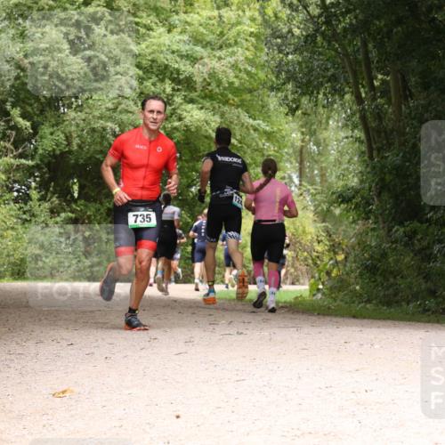 30.08.2026 - Elbe Triathlon Hamburg Antke Förster http://msf.ph/oto/10101357 30.08.2026 11:18:30 Laufen 735, 12 meine-sportfotos.de