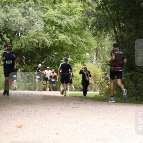 30.08.2026 - Elbe Triathlon Hamburg Antke Förster http://msf.ph/oto/10101373 30.08.2026 11:18:41 Laufen 400, 88 meine-sportfotos.de