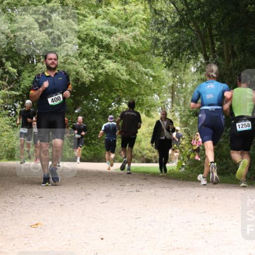 30.08.2026 - Elbe Triathlon Hamburg Antke Förster http://msf.ph/oto/10101377 30.08.2026 11:18:44 Laufen 999, 1212, 400, 1258 meine-sportfotos.de