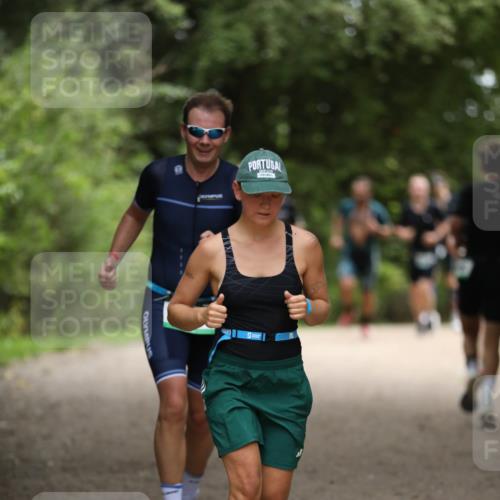 30.08.2026 - Elbe Triathlon Hamburg Antke Förster http://msf.ph/oto/10101384 30.08.2026 11:15:27 Laufen  meine-sportfotos.de