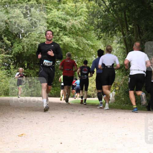 30.08.2026 - Elbe Triathlon Hamburg Antke Förster http://msf.ph/oto/10101397 30.08.2026 11:18:53 Laufen 1017 meine-sportfotos.de