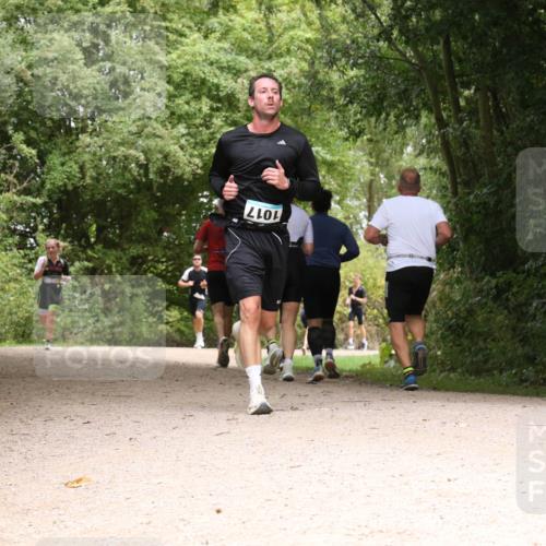 30.08.2026 - Elbe Triathlon Hamburg Antke Förster http://msf.ph/oto/10101399 30.08.2026 11:18:53 Laufen 1017 meine-sportfotos.de