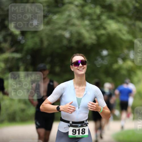 30.08.2026 - Elbe Triathlon Hamburg Antke Förster http://msf.ph/oto/10101402 30.08.2026 11:15:36 Laufen 918 meine-sportfotos.de