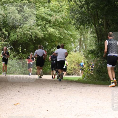 30.08.2026 - Elbe Triathlon Hamburg Antke Förster http://msf.ph/oto/10101405 30.08.2026 11:18:55 Laufen 1017 meine-sportfotos.de