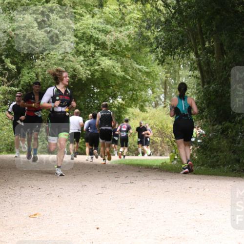 30.08.2026 - Elbe Triathlon Hamburg Antke Förster http://msf.ph/oto/10101409 30.08.2026 11:18:59 Laufen 20 meine-sportfotos.de
