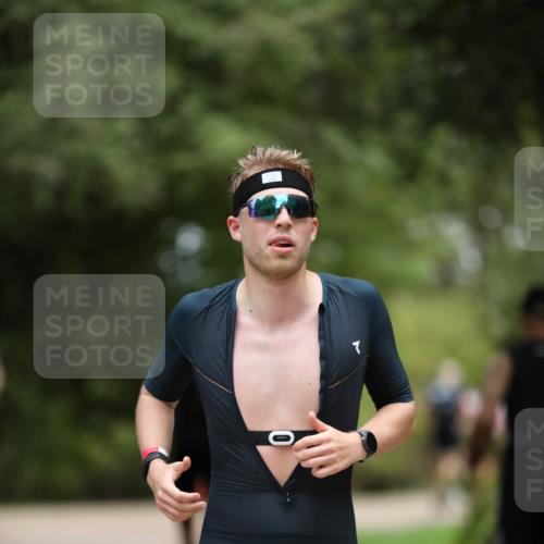 30.08.2026 - Elbe Triathlon Hamburg Antke Förster http://msf.ph/oto/10101416 30.08.2026 11:15:40 Laufen 0 meine-sportfotos.de