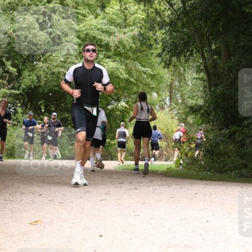 30.08.2026 - Elbe Triathlon Hamburg Antke Förster http://msf.ph/oto/10101423 30.08.2026 11:19:04 Laufen  meine-sportfotos.de