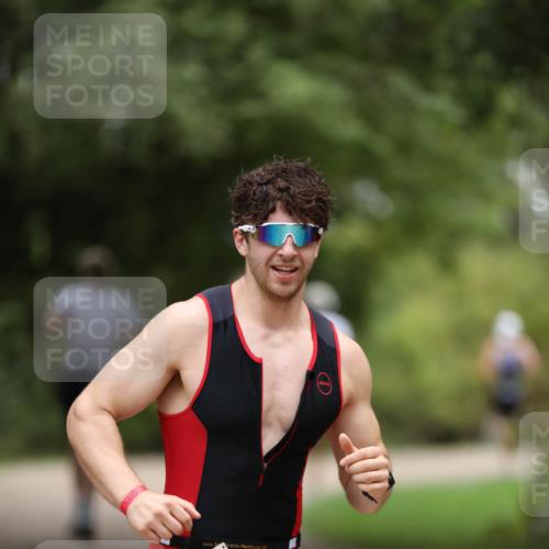 30.08.2026 - Elbe Triathlon Hamburg Antke Förster http://msf.ph/oto/10101438 30.08.2026 11:15:54 Laufen  meine-sportfotos.de