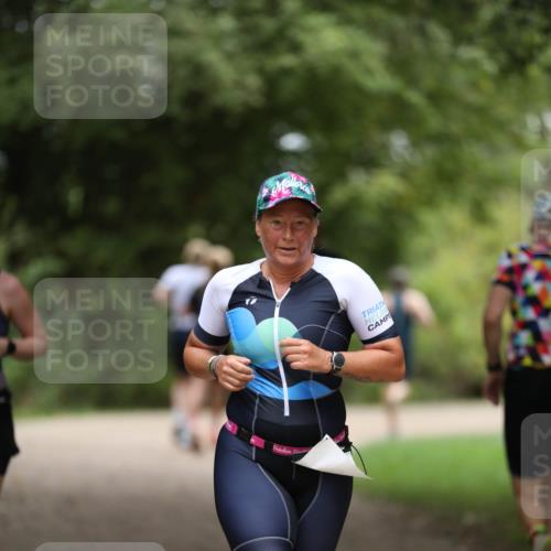 30.08.2026 - Elbe Triathlon Hamburg Antke Förster http://msf.ph/oto/10101442 30.08.2026 11:15:58 Laufen  meine-sportfotos.de
