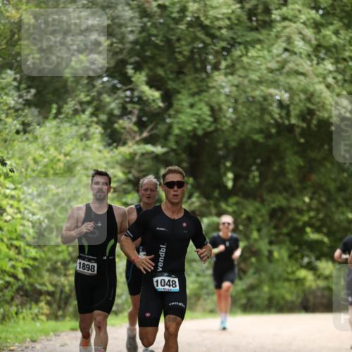 30.08.2026 - Elbe Triathlon Hamburg Antke Förster http://msf.ph/oto/10101472 30.08.2026 11:16:32 Laufen 1898, 1048 meine-sportfotos.de
