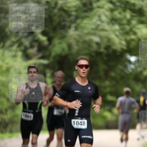 30.08.2026 - Elbe Triathlon Hamburg Antke Förster http://msf.ph/oto/10101476 30.08.2026 11:16:33 Laufen 1, 09, 0, 1048 meine-sportfotos.de